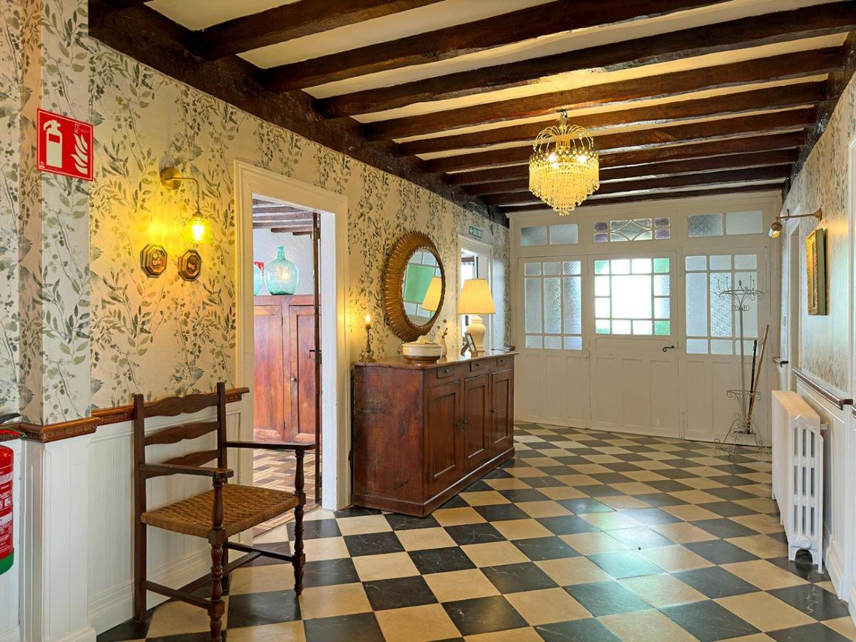 Etxeale Hotel Valcarlos Eksteriør billede