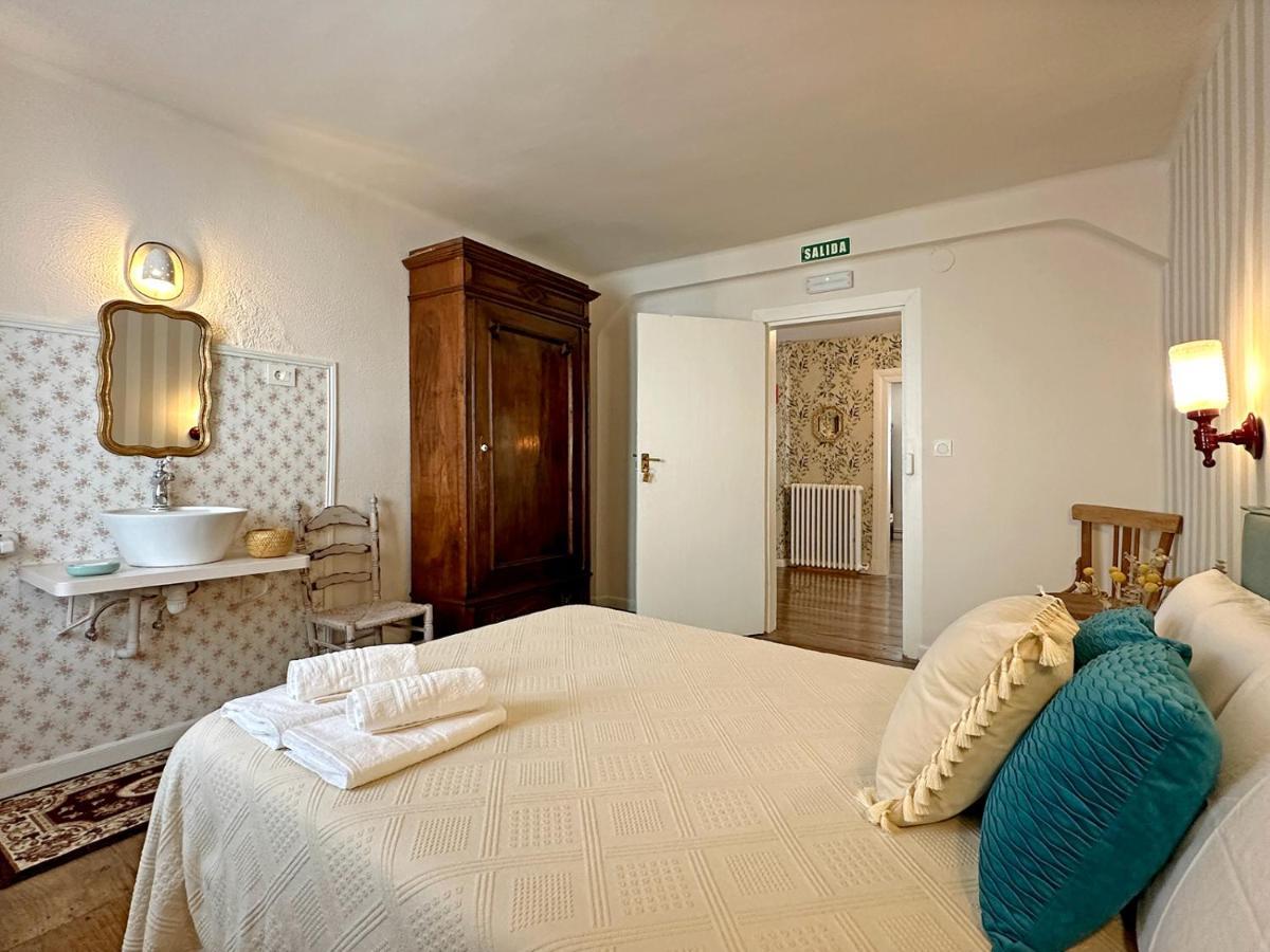 Etxeale Hotel Valcarlos Eksteriør billede